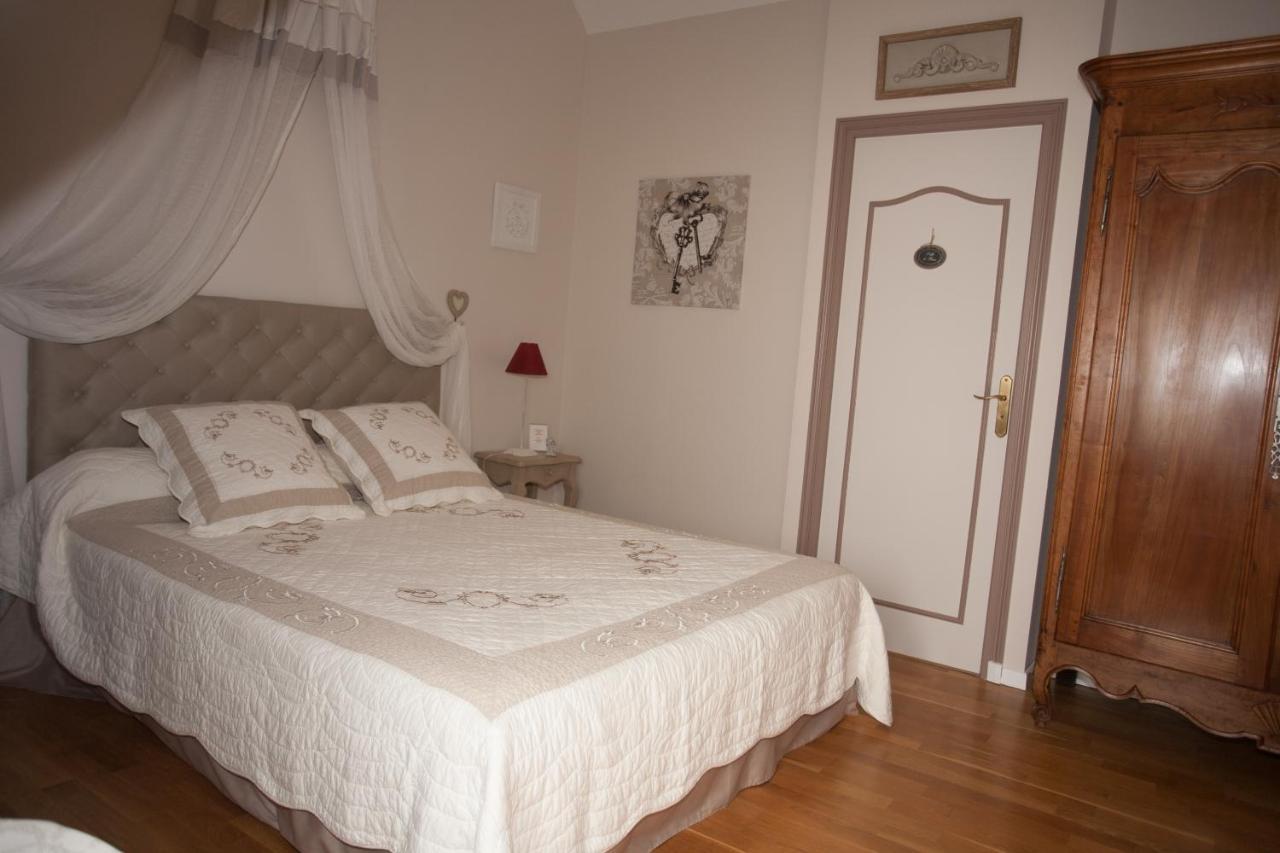 Les Jarrieres Bed & Breakfast Dame-Marie-les-Bois Luaran gambar