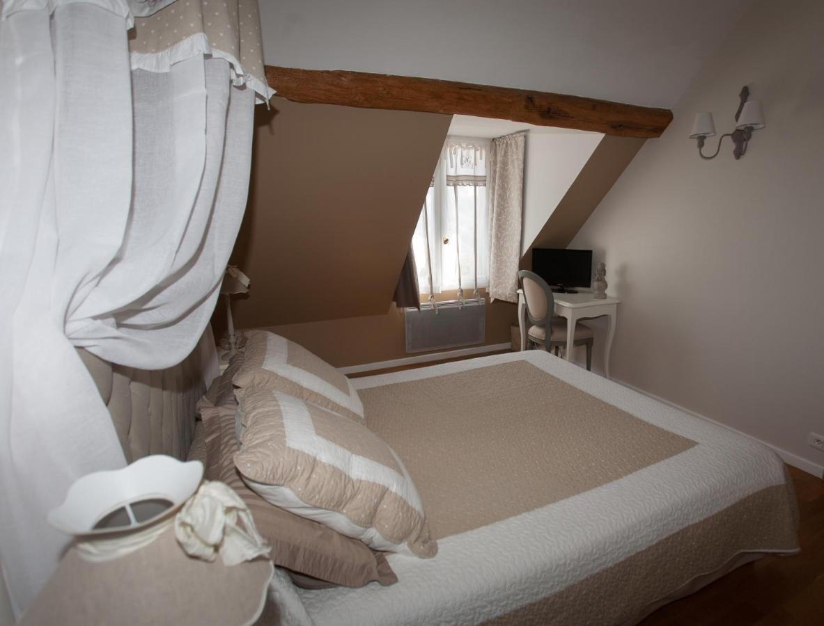 Les Jarrieres Bed & Breakfast Dame-Marie-les-Bois Luaran gambar
