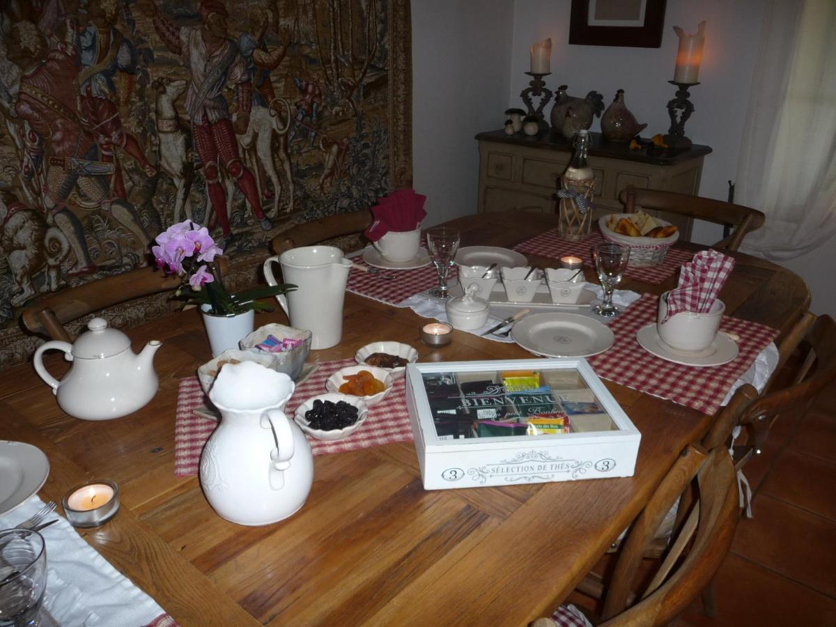 Les Jarrieres Bed & Breakfast Dame-Marie-les-Bois Luaran gambar