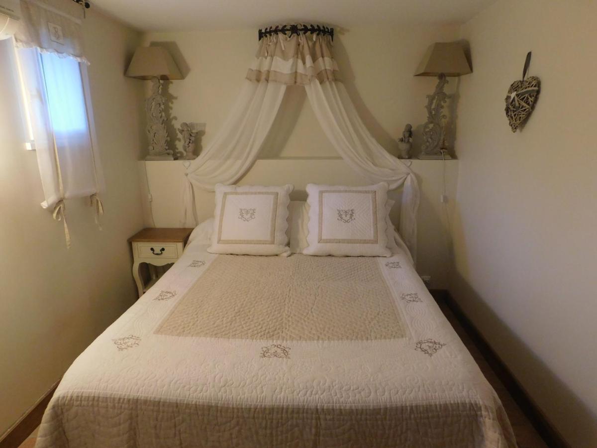Les Jarrieres Bed & Breakfast Dame-Marie-les-Bois Luaran gambar