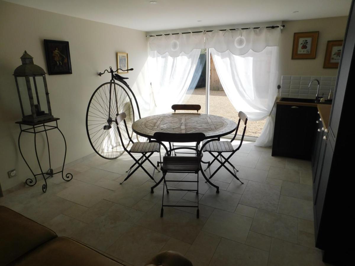 Les Jarrieres Bed & Breakfast Dame-Marie-les-Bois Luaran gambar